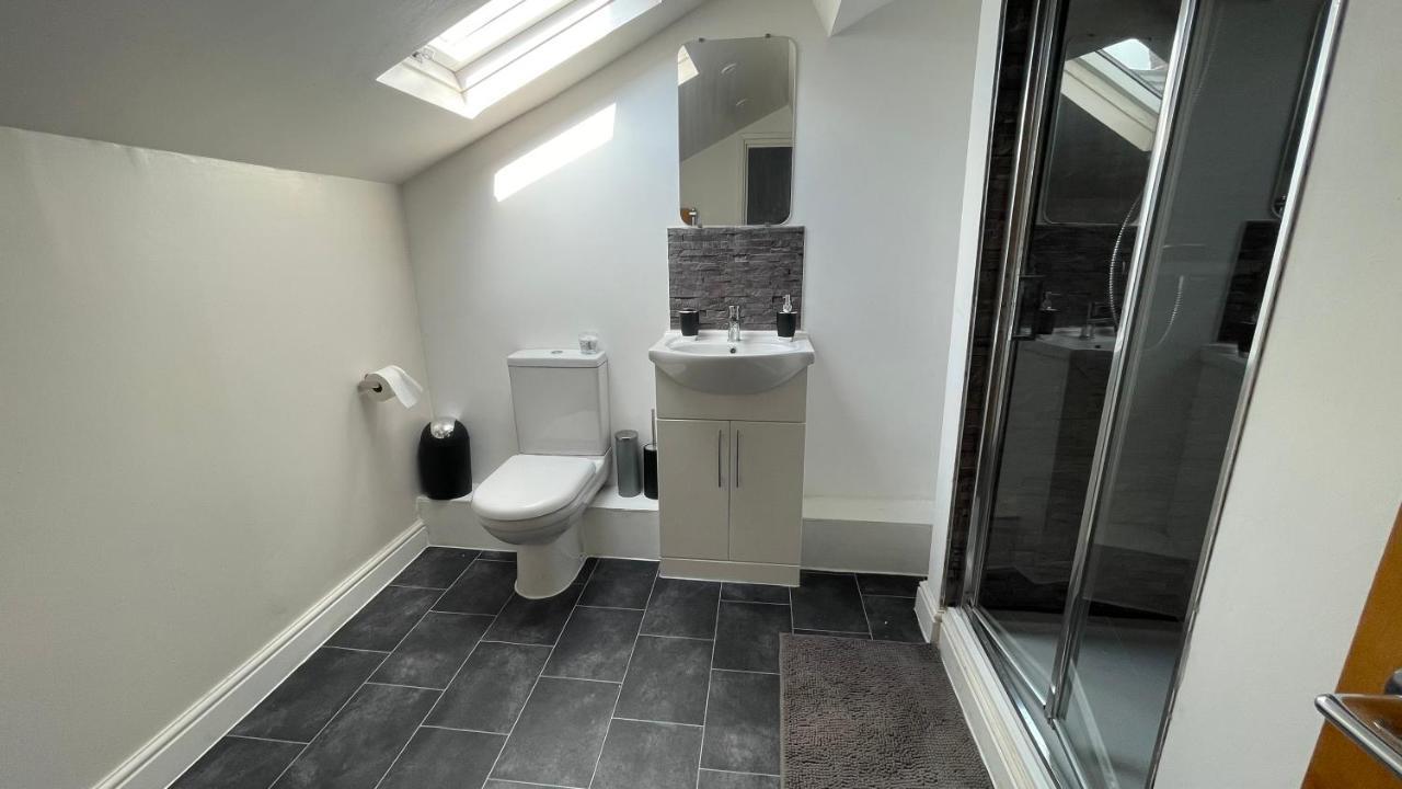 Ryan Air I Bnb - Lfc Apartments ليفربول المظهر الخارجي الصورة