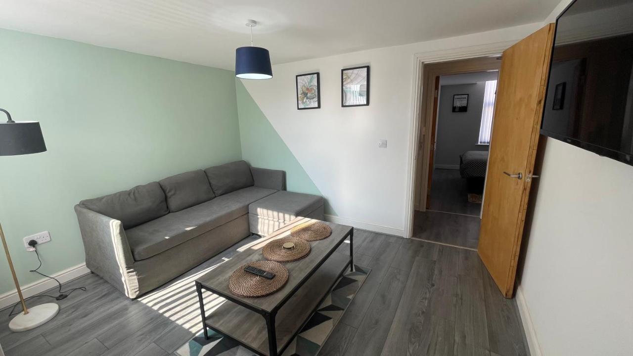 Ryan Air I Bnb - Lfc Apartments ليفربول المظهر الخارجي الصورة