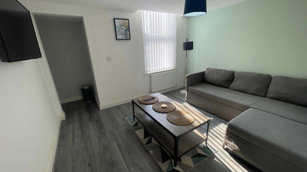 Ryan Air I Bnb - Lfc Apartments ليفربول المظهر الخارجي الصورة