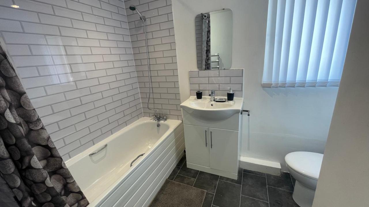 Ryan Air I Bnb - Lfc Apartments ليفربول المظهر الخارجي الصورة