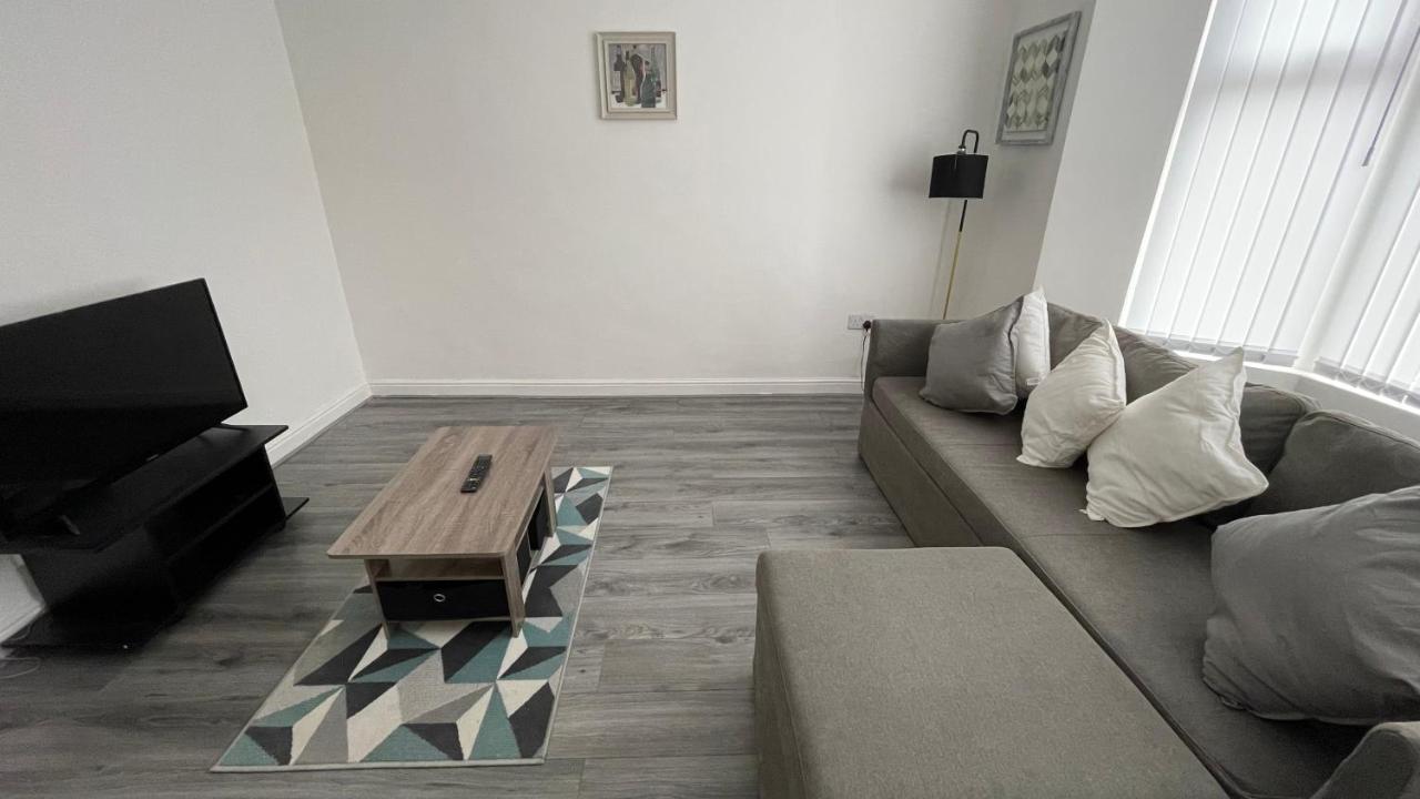 Ryan Air I Bnb - Lfc Apartments ليفربول المظهر الخارجي الصورة